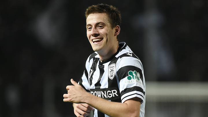 Medizincheck steht an: Giannis Konstantelias von PAOK Saloniki steht vor einem Wechsel zu Borussia Dortmund Medizincheck steht an: Giannis Konstantelias von PAOK Saloniki steht vor einem Wechsel zu Borussia Dortmund