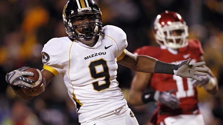 Dec 6, 2008; Kansas City, MO, USA; Missouri Tigers wide receiver Jeremy Maclin (9) celebrates after scoring on a touchdown reception during the second quarter of the Big 12 championship game against the Oklahoma Sooners at Arrowhead Stadium. Mandatory Credit: Jerry Lai-Imagn Images Dec 6, 2008; Kansas City, MO, USA; Missouri Tigers wide receiver Jeremy Maclin (9) celebrates after scoring on a touchdown reception during the second quarter of the Big 12 championship game against the Oklahoma Sooners at Arrowhead Stadium. Mandatory Credit: Jerry Lai-Imagn Images