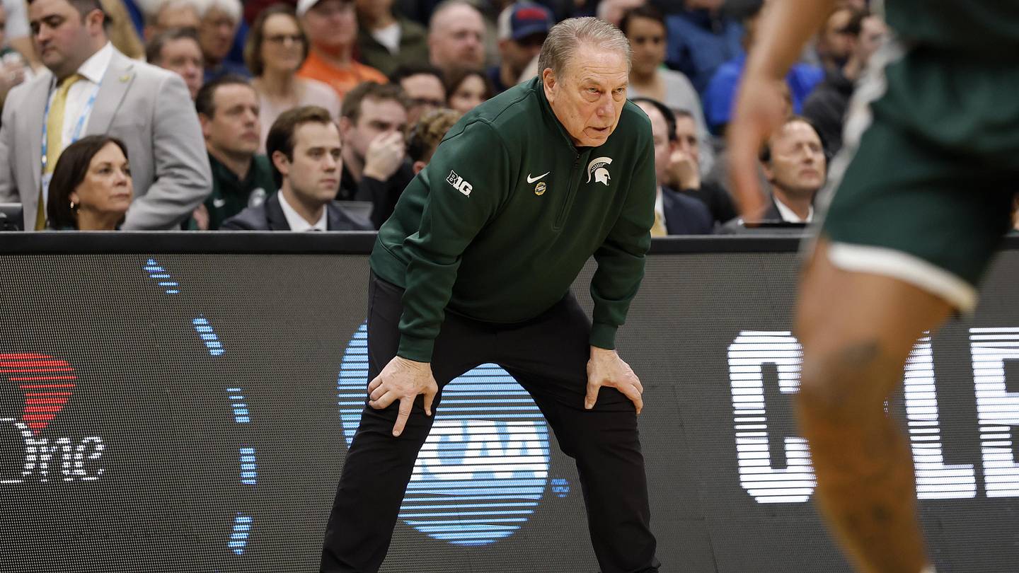 Spartans Basketball Faces Roster Changes After Sweet 16 Loss