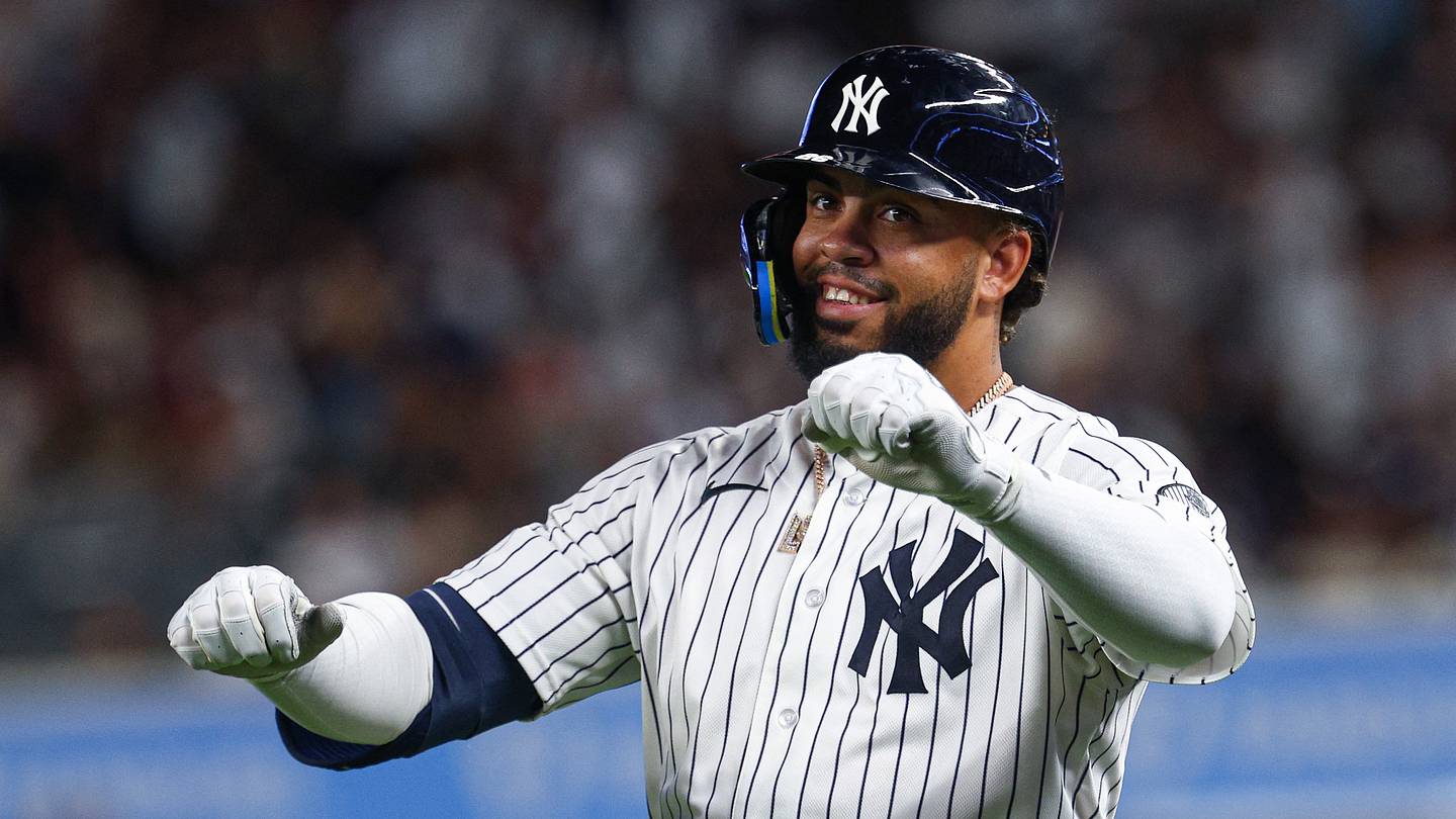 Controversial replay helps Yankees avoid painful talking points in rout of Astros