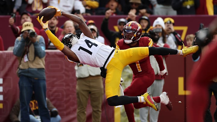 Pittsburgh Steelers v Washington Commanders