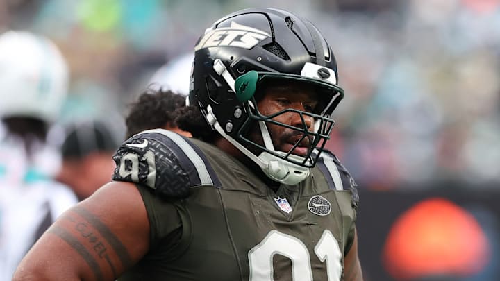 New York Jets defensive tackle Jowon Briggs New York Jets defensive tackle Jowon Briggs