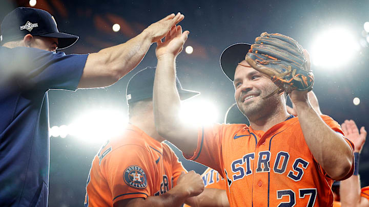 José Altuve es el único segunda base con $300 millones en ganancias 