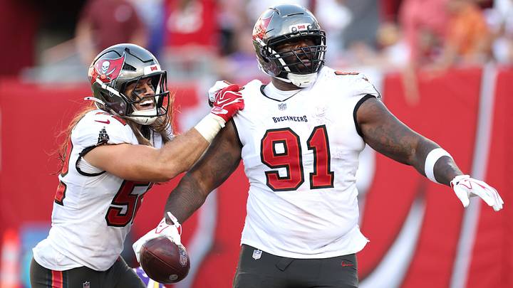 Buccaneers defensive tackle A'Shawn Robinson celebrates with the ball against the Vikings. Buccaneers defensive tackle A'Shawn Robinson celebrates with the ball against the Vikings.