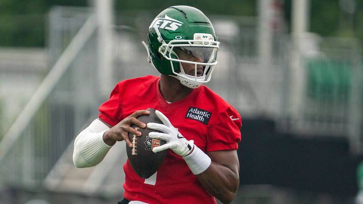 New York Jets quarterback Geno Smith New York Jets quarterback Geno Smith