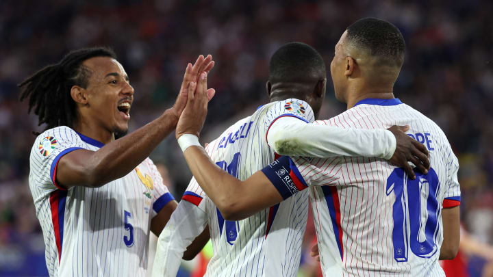 L'équipe de France a réussi son entrée en lice, malgré la frayeur Kylian Mbappé L'équipe de France a réussi son entrée en lice, malgré la frayeur Kylian Mbappé