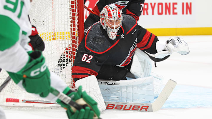 Carolina Hurricanes v Toronto Maple Leafs