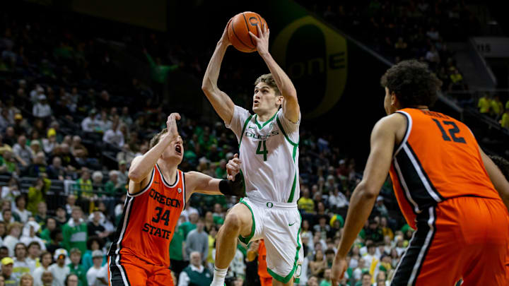 Oregon guard Brennan Rigsby goes up for a shot as the Oregon Ducks host the Oregon State Beavers.