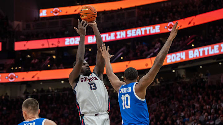 Gonzaga Bulldogs forward Graham Ike (13). 
