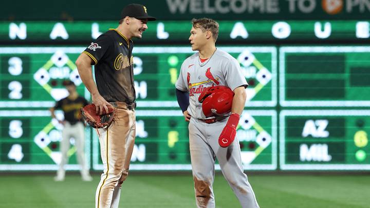 Apr 29, 2026; Pittsburgh, Pennsylvania, USA;  Pittsburgh Pirates shortstop Konnor Griffin (left) and St. Louis Cardinals second baseman JJ Wetherholt (right) talk at second base during a replay review in the ninth inning at PNC Park. Mandatory Credit: Charles LeClaire-Imagn Images