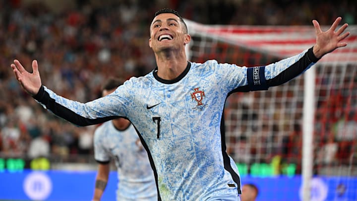 Le maillot portugais est très beau.