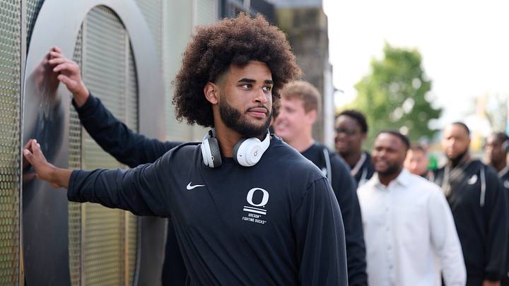 Oregon Ducks quarterback Dante Moore. Oregon Ducks quarterback Dante Moore.