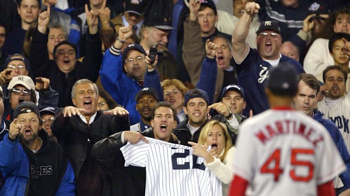 Yankee fans taunt Martinez