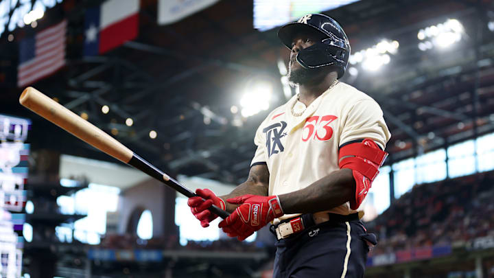 Adolis García fue inscrito en la lista de lesionados de los Rangers 