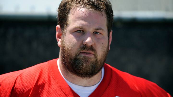 May 15, 2013; Kansas City, MO, USA; Kansas City Chiefs offensive lineman Geoff Schwartz (74) speaks with media after the organized team activities at the University of Kansas Hospital Training Complex. Mandatory Credit: Denny Medley-USA TODAY Sports May 15, 2013; Kansas City, MO, USA; Kansas City Chiefs offensive lineman Geoff Schwartz (74) speaks with media after the organized team activities at the University of Kansas Hospital Training Complex. Mandatory Credit: Denny Medley-USA TODAY Sports
