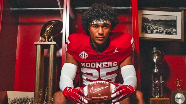 Oklahoma safety Michael Boganowski