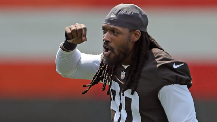 Jadeveon Clowney's latest free agent visit left him empty-handed yet again.