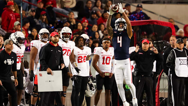 Arizona Wildcats wide receiver Tetairoa McMillan catches the ball during the third quarter against the Houston Cougars at Arizona Stadium. 