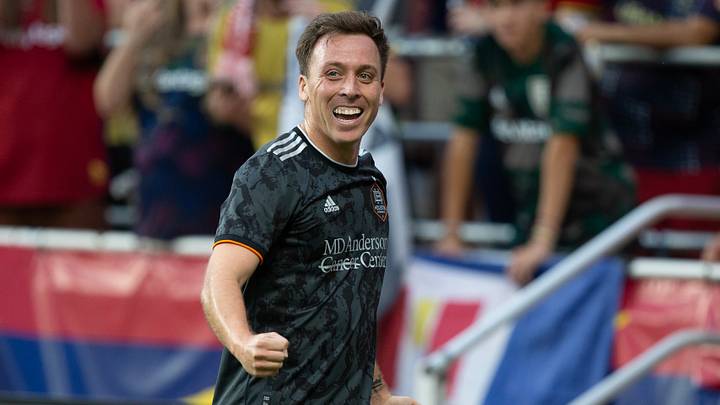 Cincinnati sign Corey Baird