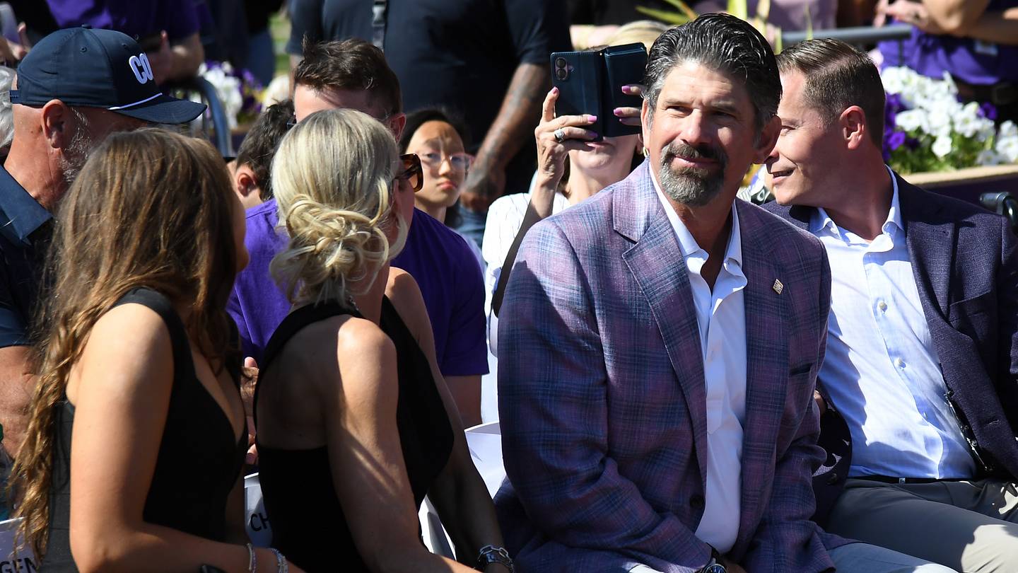 Rockies Unveil Statue of Hall of Famer Todd Helton in Pre-Game Ceremony
