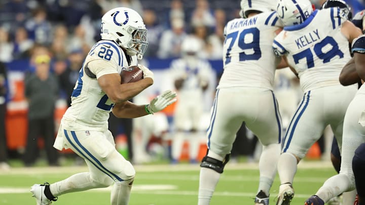 Tennessee Titans v Indianapolis Colts
