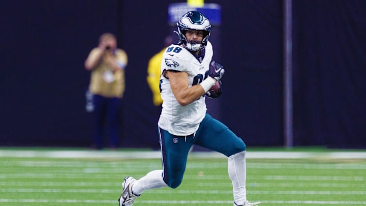 Sep 22, 2024; New Orleans, Louisiana, USA; Philadelphia Eagles tight end Dallas Goedert (88) catches a pass for 31 yards against the New Orleans Saints during the second half at Caesars Superdome. Mandatory Credit: Stephen Lew-Imagn Images