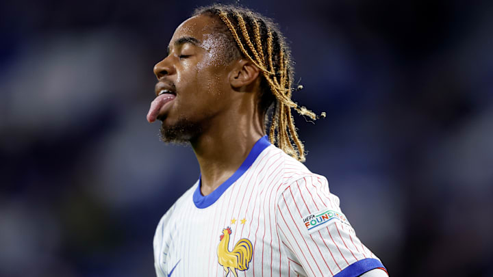 B. Barcola - équipe de France