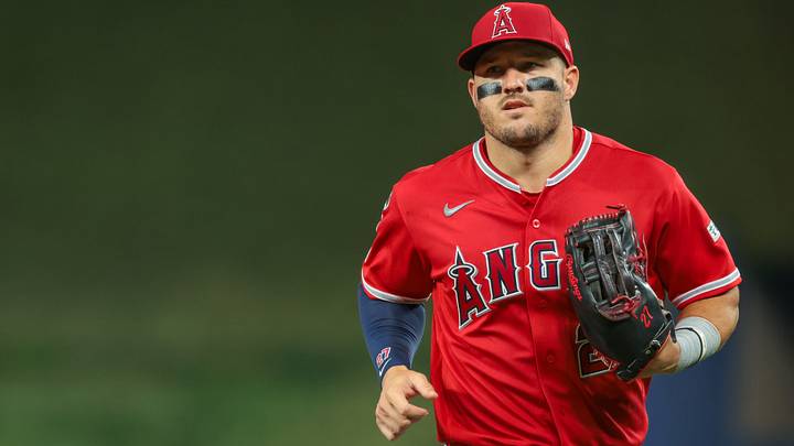 Aug 7, 2026; Miami, Florida, USA; Los Angeles Angels center fielder Mike Trout (27) returns to the dugout against the Miami Marlins during the fourth inning at loanDepot Park. Mandatory Credit: Sam Navarro-Imagn Images Aug 7, 2026; Miami, Florida, USA; Los Angeles Angels center fielder Mike Trout (27) returns to the dugout against the Miami Marlins during the fourth inning at loanDepot Park. Mandatory Credit: Sam Navarro-Imagn Images