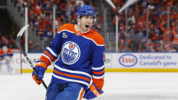 Edmonton Oilers defensemen Evan Bouchard