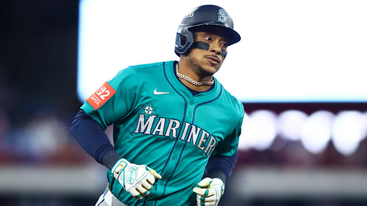 American League Championship Series - Seattle Mariners v Toronto Blue Jays - Game Two