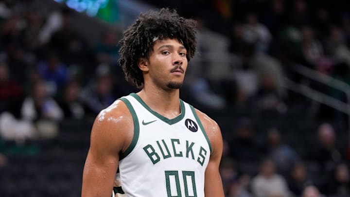 Detroit Pistons v Milwaukee Bucks