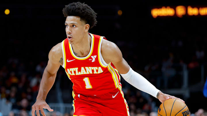 Hawks forward Jalen Johnson driving to the rim during a home game versus the Detroit Pistons.