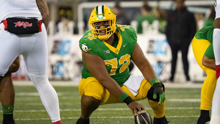 As a returning starter at center, Iapani "Poncho" Laloulu is responsible for the line calls and audibles. He did not allow a sack last season and proved to be reliable snapping the football.