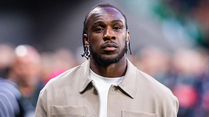 Antonio is back on the pitch already.