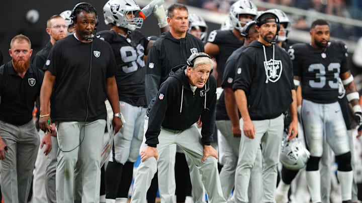 Chicago Bears v Las Vegas Raiders - NFL 2025