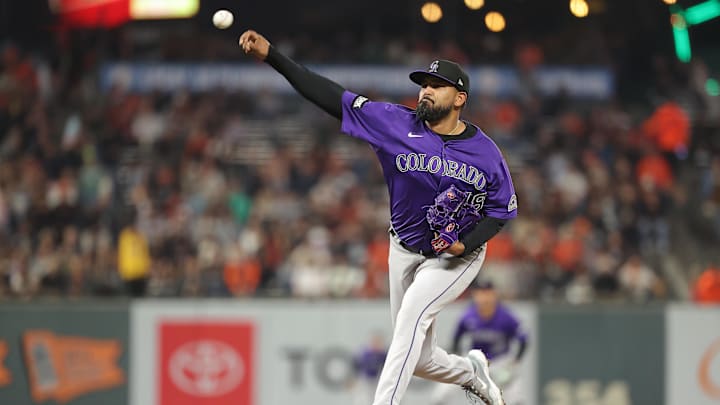 German Marquez (48) pitches the ball against the San Francisco Giants during the first inning at Oracle Park.