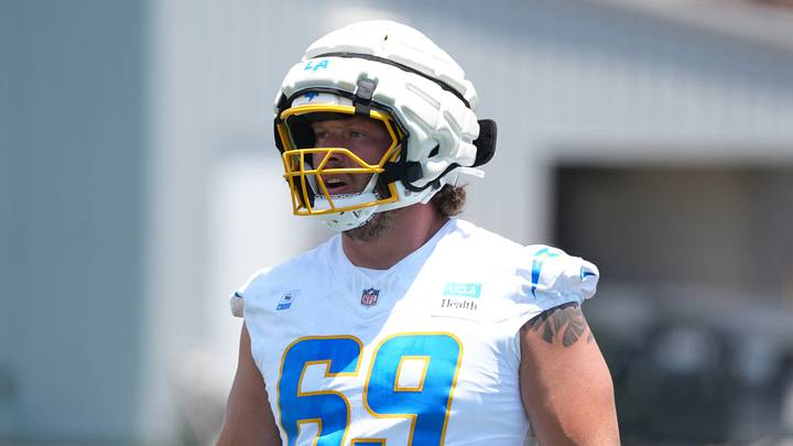 Jun 17, 2026; El Segundo, CA, USA; Los Angeles Chargers guard Cole Strange (69) during minicamp at The Bolt. Mandatory Credit: Kirby Lee-Imagn Images