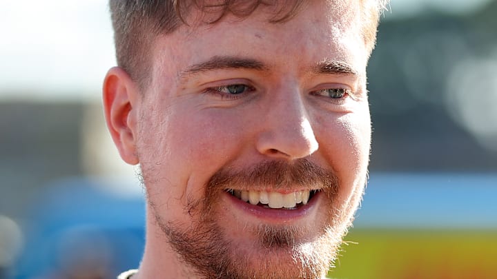 MrBeast Holds Car Giveaway At Sydney Opera House To Launch Feastables In Australia