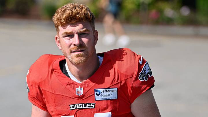 Philadelphia Eagles quarterback Andy Dalton