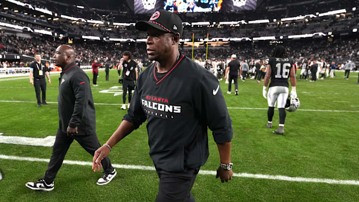 Dec 16, 2024; Paradise, Nevada, USA; Atlanta Falcons coach Raheem Morris leaves the field after the game against the Las Vegas Raiders at Allegiant Stadium. Mandatory Credit: Kirby Lee-Imagn Images