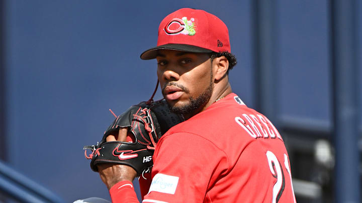 Cincinnati Reds v Milwaukee Brewers