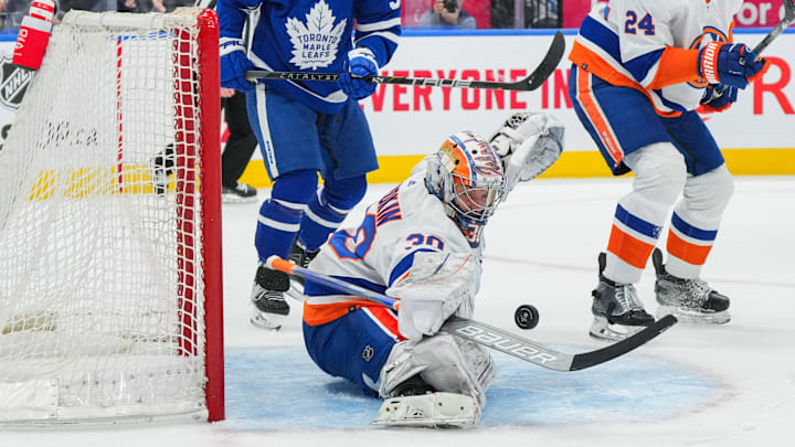 New York Islanders v Toronto Maple Leafs