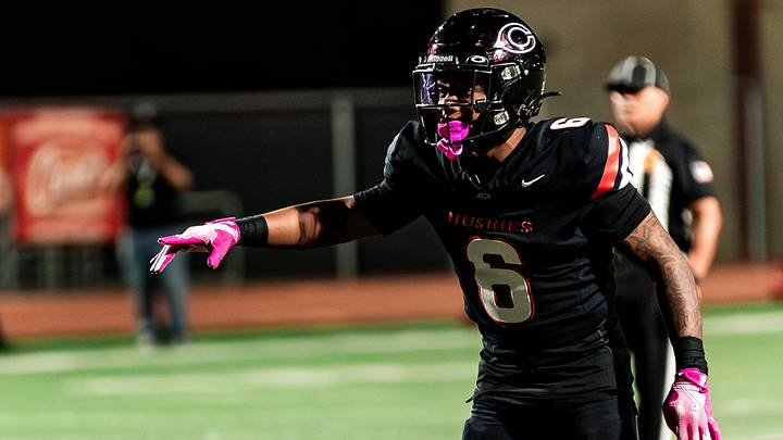 Jaden Walk-Green has the UW among five finalists. 