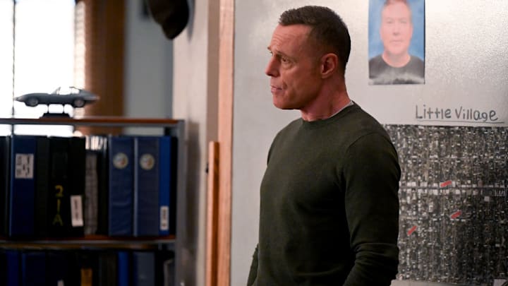 CHICAGO P.D. -- "Escape" Episode 11004 -- Pictured: Jason Beghe as Hank Voight -- (Photo by: Lori Allen/NBC)