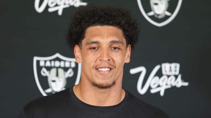 Las Vegas Raiders OL Andrus Peat Las Vegas Raiders OL Andrus Peat