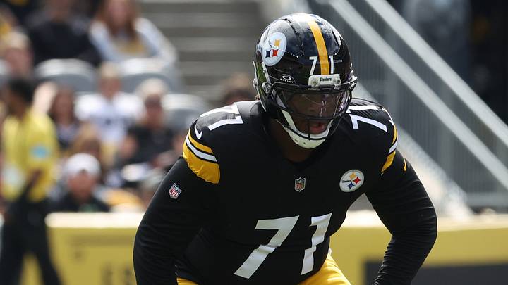 Sep 27, 2026; Pittsburgh, Pennsylvania, USA; Pittsburgh Steelers offensive tackle Max Iheanachor (71) during the first quarter against the Cincinnati Bengals at Acrisure Stadium. Mandatory Credit: Charles LeClaire-Imagn Images Sep 27, 2026; Pittsburgh, Pennsylvania, USA; Pittsburgh Steelers offensive tackle Max Iheanachor (71) during the first quarter against the Cincinnati Bengals at Acrisure Stadium. Mandatory Credit: Charles LeClaire-Imagn Images