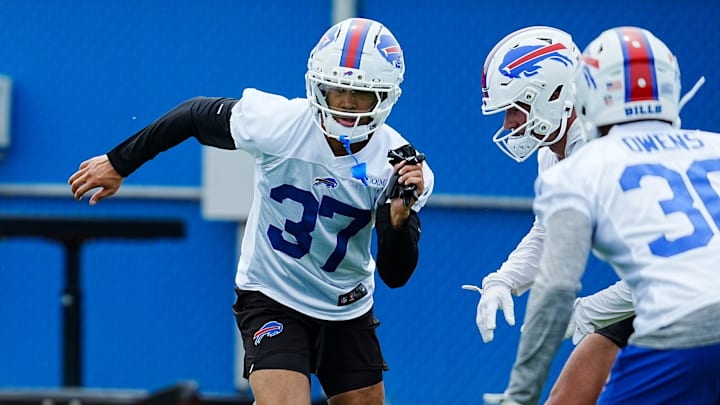 Buffalo Bills Jordan Hancock sprints away from a player lined up against him during voluntary workouts at their practice facility on May 27, 2025.