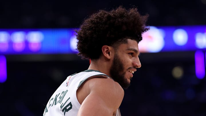 Milwaukee Bucks v New York Knicks