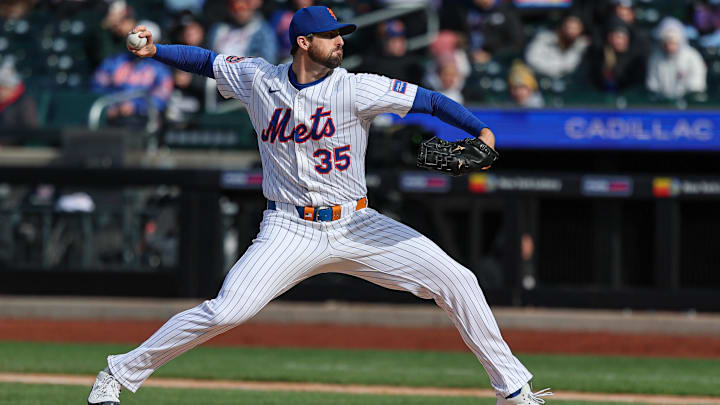 Apr 8, 2025; New York City, New York, USA; New York Mets starting pitcher Clay Holmes (35) delivers a pitch during the first inning against the Miami Marlins at Citi Field. Mandatory Credit: Vincent Carchietta-Imagn Images