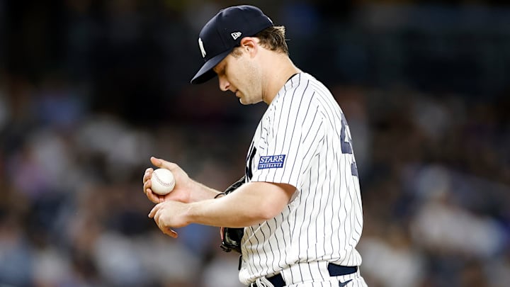 Toronto Blue Jays v New York Yankees